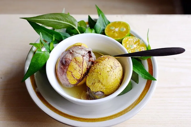 an hot vit lon co tot khong