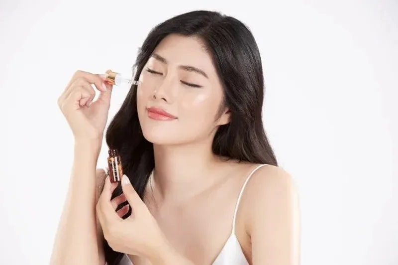 Có Nên Dùng Serum Hàng Ngày: Bí Quyết Sử Dụng Cho Làn Da Căng Bóng